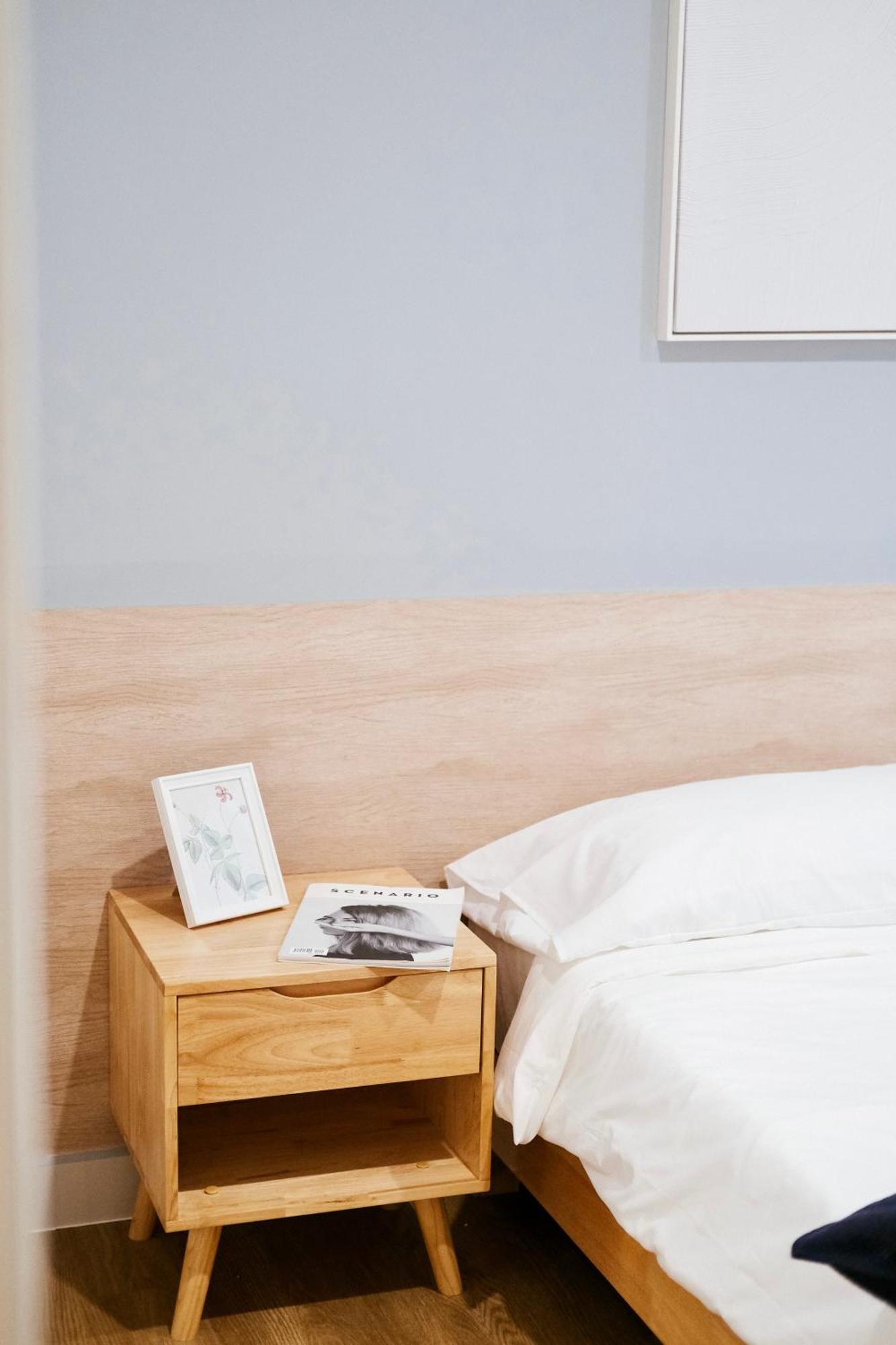 Arte Mont Kiara Kuala Lumpur Exterior foto A bedside table